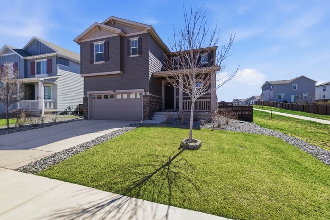 Photo - Beautiful Corner Lot, 3 Bedroom, 2.5 Bath with privacy fences and huge backyard! Apartment