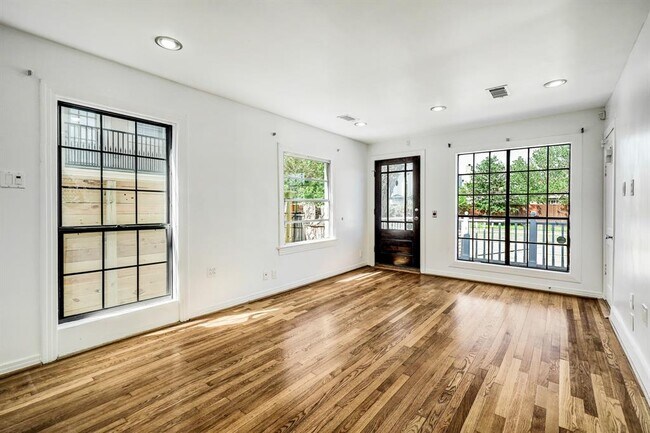 Foto del edificio - 210 Westcott St