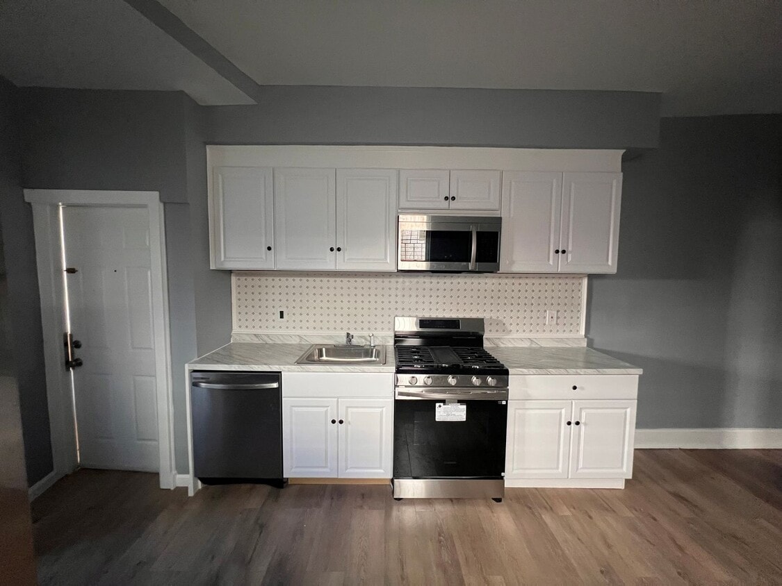 Photo - 144-19 101ST AVE LLC