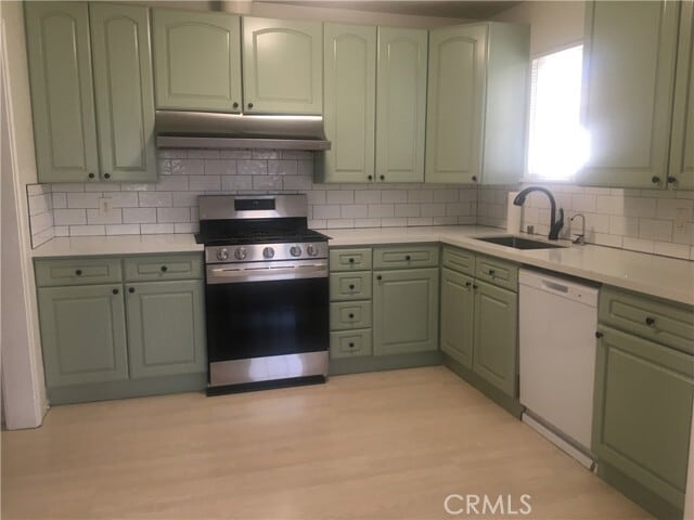 Building Photo - 2405 Midwickhill Dr