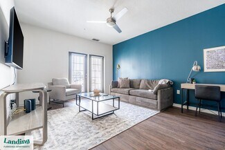 Building Photo - 2439 Casona Ln