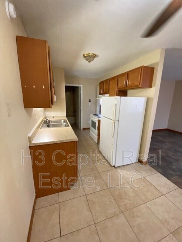 1306 9th St Unit 203, Highland, IL 62249 Condo for Rent in Highland