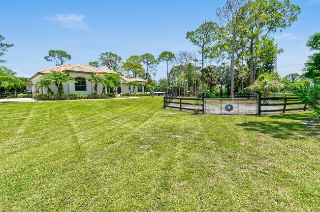 Foto del edificio - 3251 SW Holly Ln