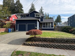 Building Photo - 18714 103rd Ave NE