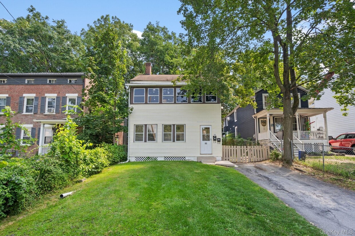 Primary Photo - 93 Delafield St