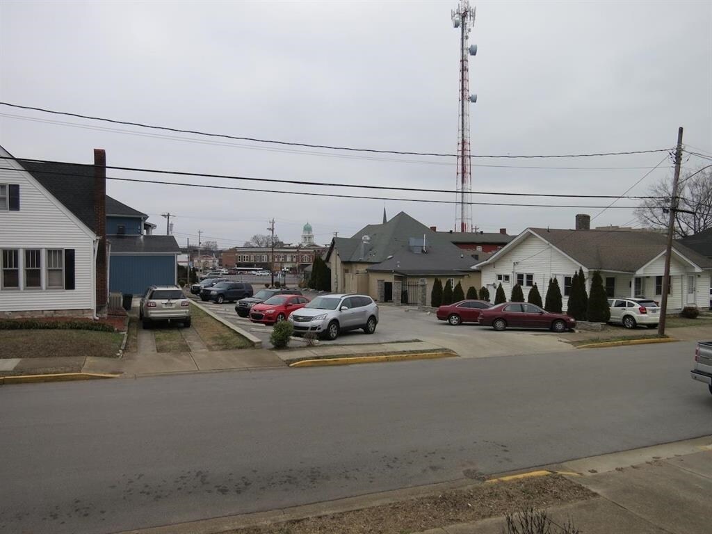 Foto del edificio - 1048 Elm St