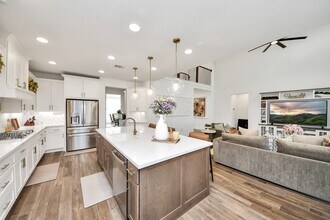 Building Photo - 3527 Highcliffe Dr