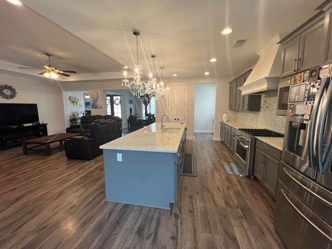 Building Photo - 10012 Adagio Cv