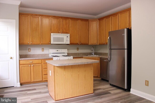 Building Photo - 8711 Chorley Way