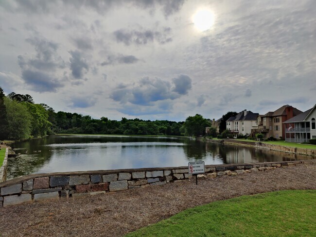 Building Photo - 300 Winding Rose Ln