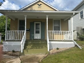 Building Photo - 437 Sterling St