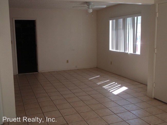 Building Photo - 4757 Bermuda Ave