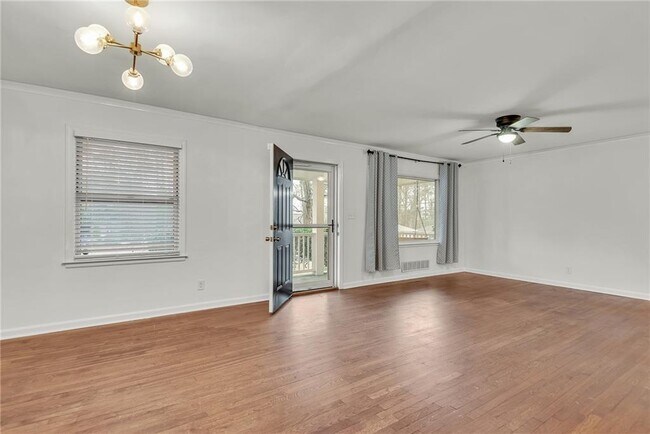 Foto del edificio - 2015 E Camellia Dr