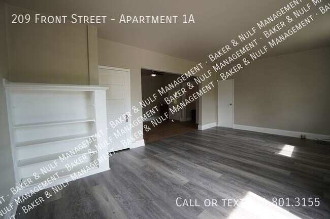 Building Photo - Newly Renovated 1 floor Apartment in North...