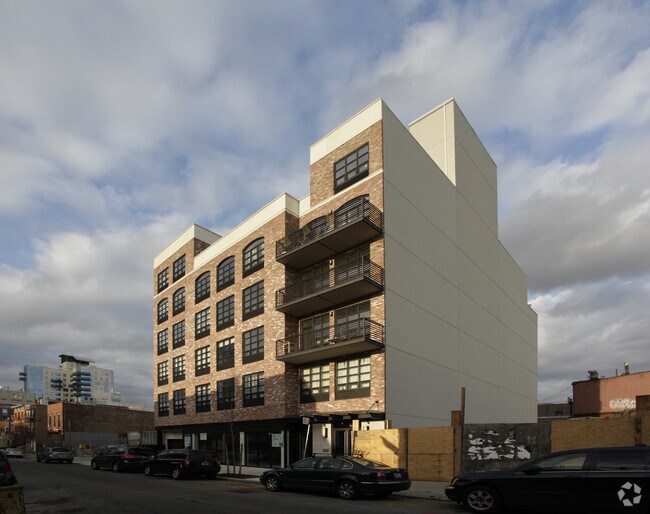 Primary Photo - 65 N 6th St