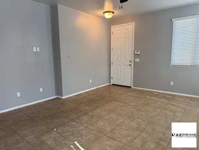 Foto del edificio - 8018 S 70th Ln