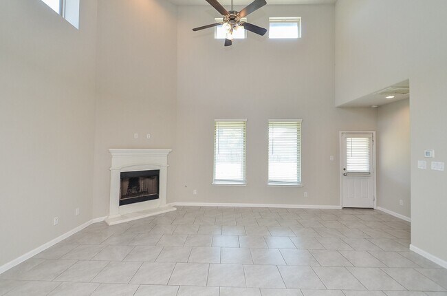 Foto del edificio - 4015 Prairie Landing Ln
