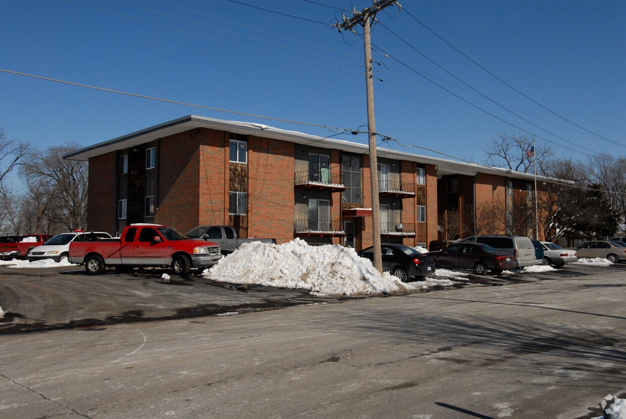 Lookout Apartments Merriam, KS