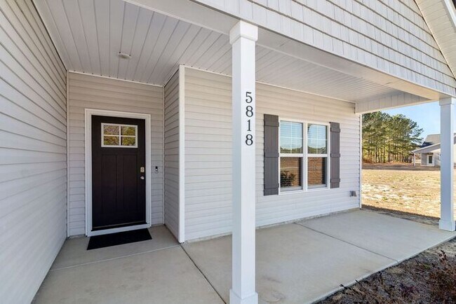 Foto del edificio - 3 Bedroom, 2.5 Bath Home with Bonus Room