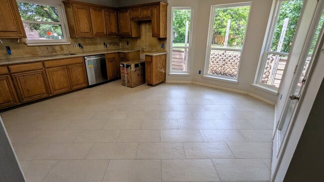 Building Photo - 4205 Fiste