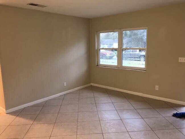 Foto del edificio - Upgraded 3 Bed/2 Bath in Cedar Hills!