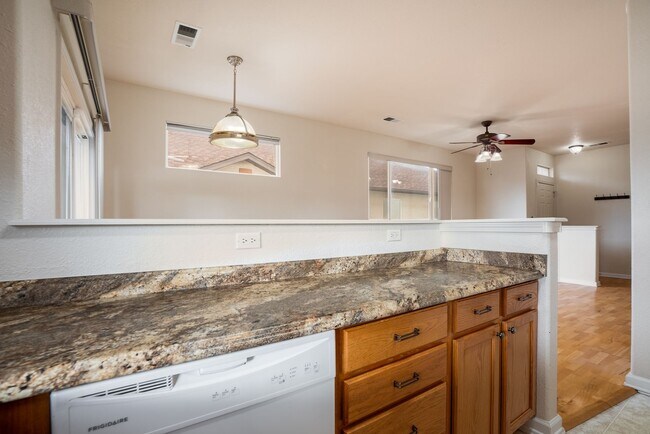 Foto del edificio - San Antonio Condos Gem!