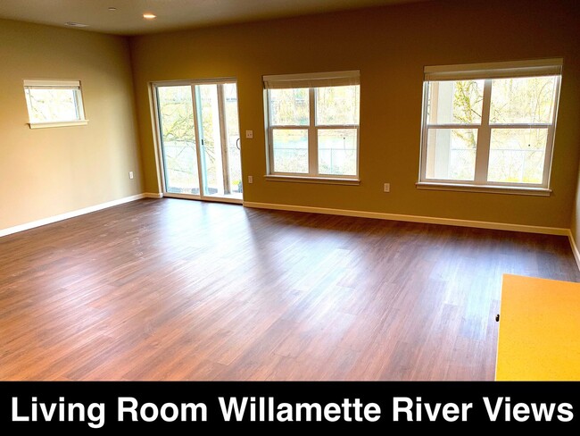 Building Photo - New Townhome On Willamette River