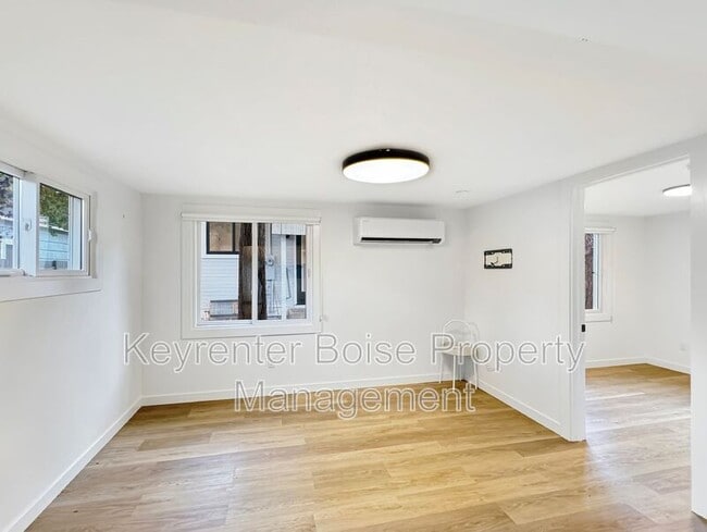 Building Photo - 1516 N 7th St