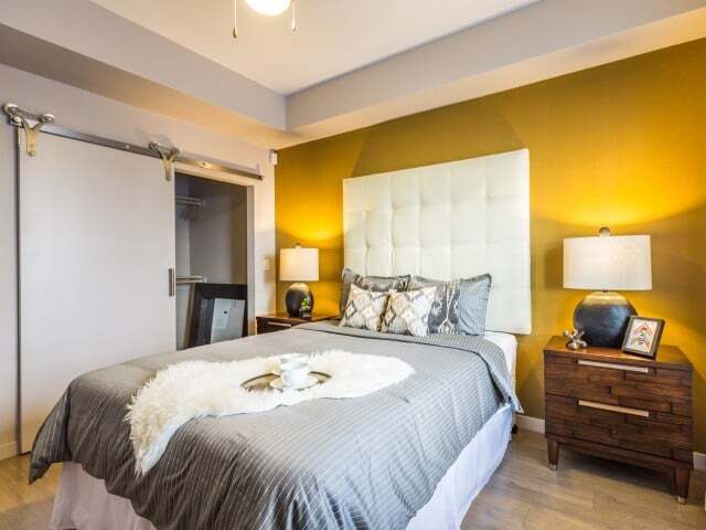 Foto del edificio - iLuminate Urban Apartment Homes