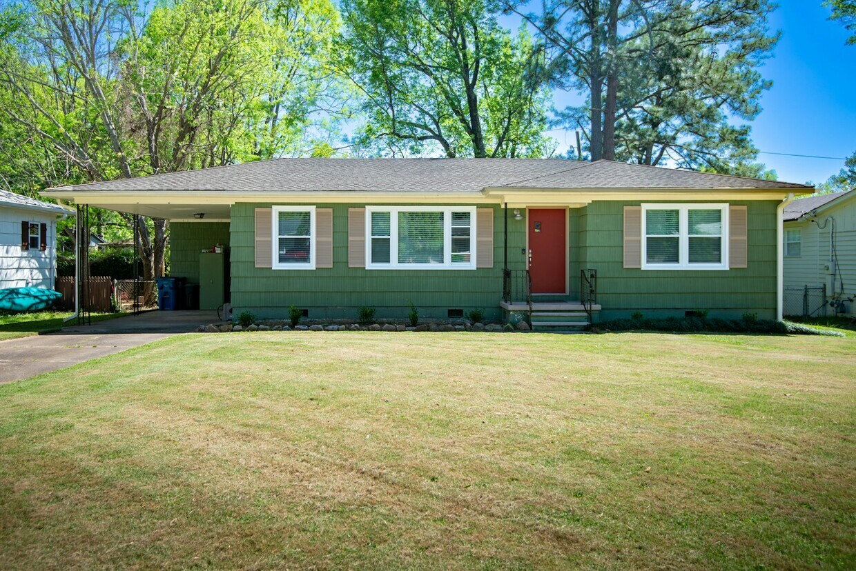Primary Photo - 685 Oakmoor Drive