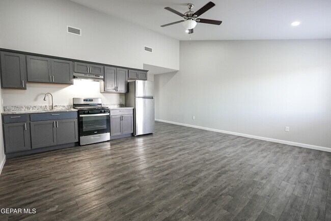 Foto del edificio - 8761 Lawson St