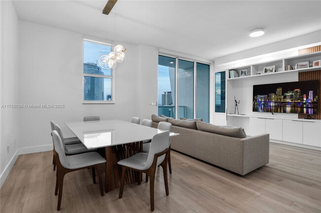 Foto del edificio - 31 SE 5th St