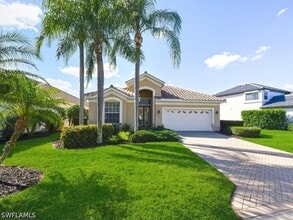 Building Photo - 10000 Isola Way
