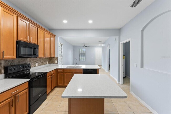 Building Photo - 13636 Beauregard Pl