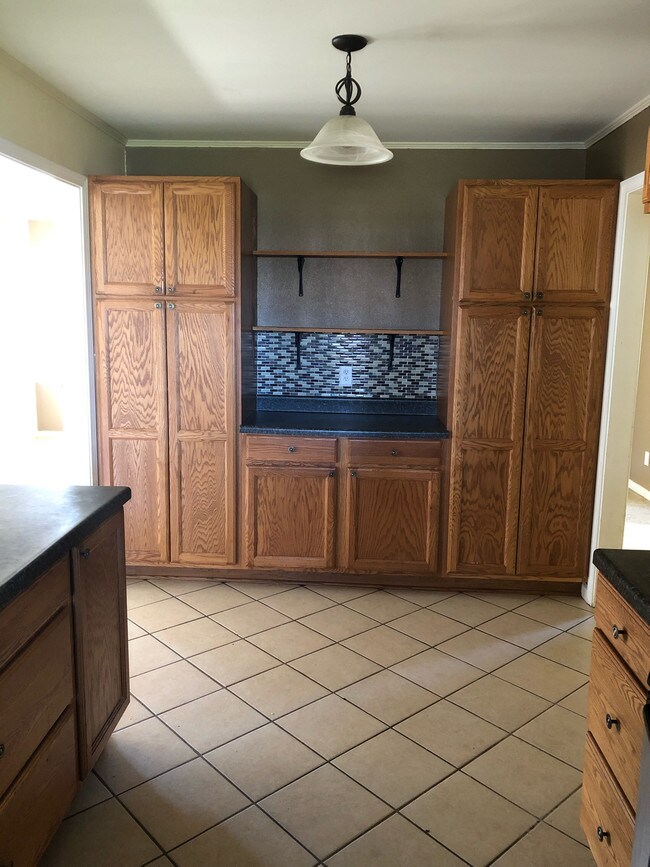 Foto del edificio - 1204 Waller Ave