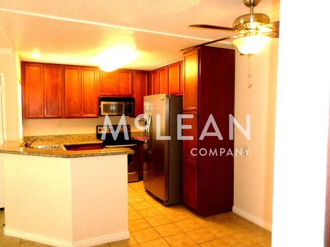 Foto del edificio - Prime Location 2BR Condo with Patio in Gated Saddleback Community
