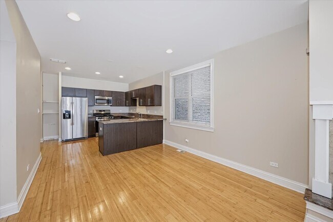 Foto del edificio - 2425 W Arthington St
