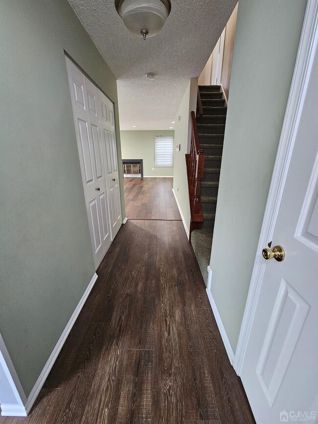 Building Photo - 62 Rice Run