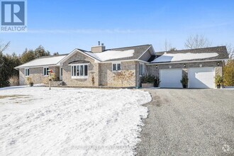 Building Photo - 281 Balmoral Dr