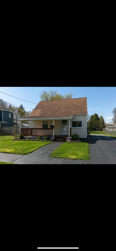 Front of the House - 260 Curtis St