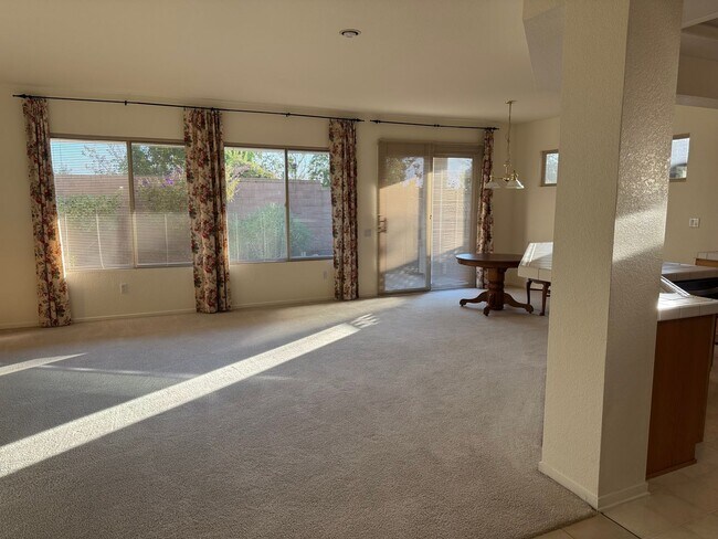 Foto del edificio - DEL WEBB 55+ Home For Rent!