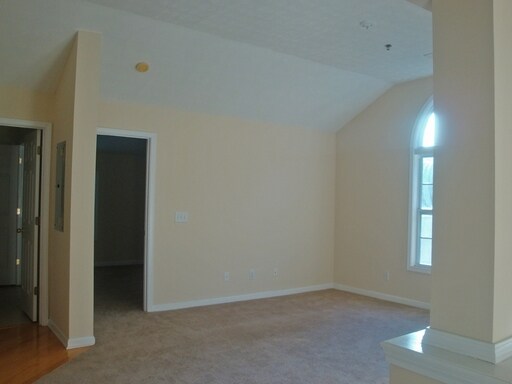 Building Photo - 4288 Orchard Grv