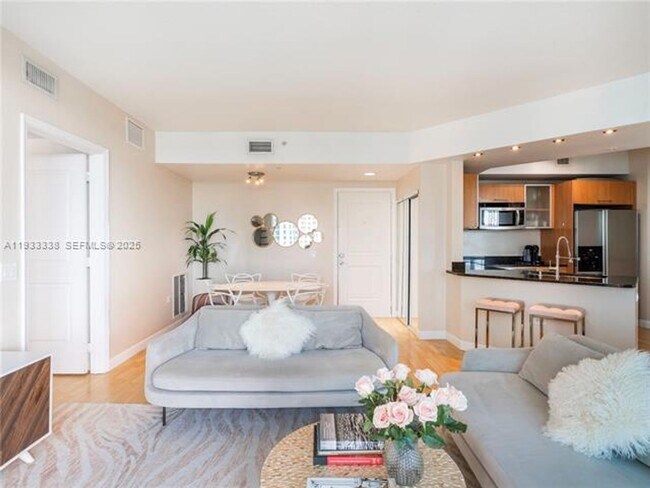 Photo - 480 NE 30th St Apartment