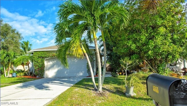 Building Photo - 3555 Poinsettia Ave