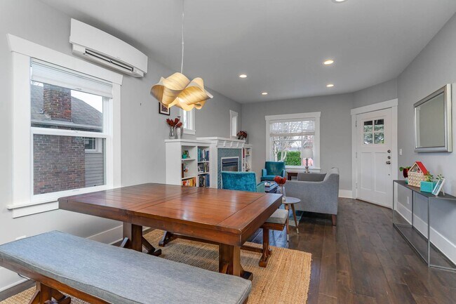 Foto del edificio - 4bd/3ba Seattle Home