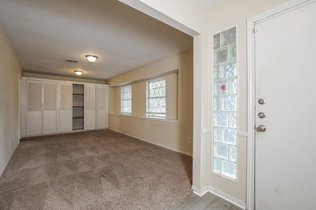 Building Photo - 23014 Whispering Willow Dr