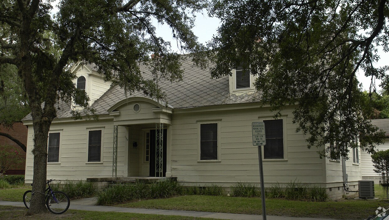 Foto del edificio - 1128 SW 6th Ave