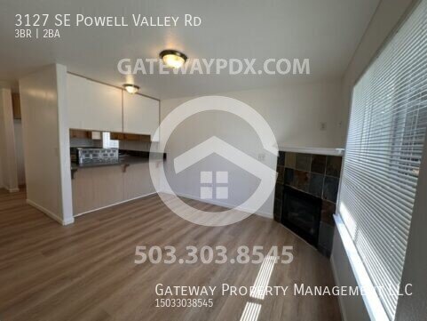 Building Photo - 3127 SE Powell Valley Rd