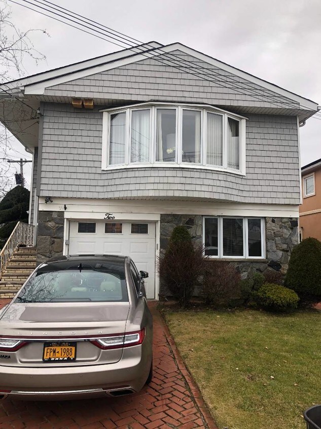 Primary Photo - 2 Plank Rd