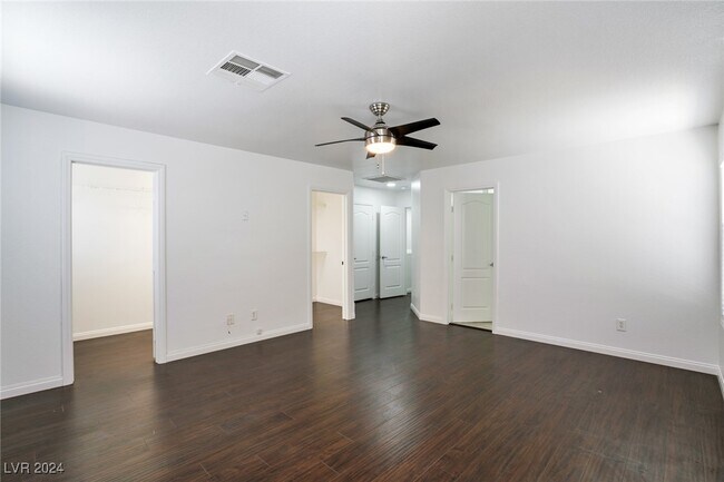 Foto del edificio - 6659 Wind Whisper St
